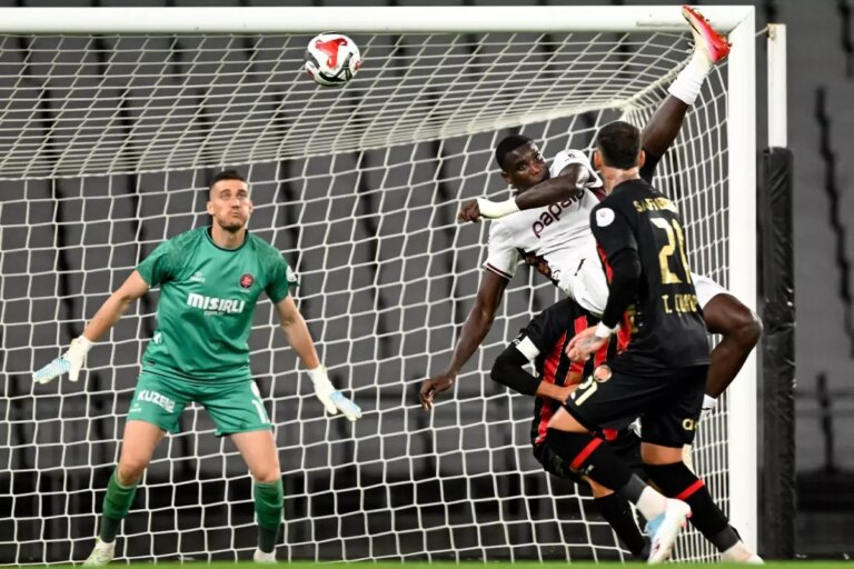 onuachunun sira disi golu tum dunyayi salladi Zc9l9pZ3