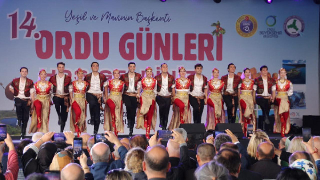 14-ordu-gunleri-coskuyla-devam-ediyor-ilk-kez-ataturk-havalimani-millet-bahcesinde-x8ivnMlz.jpg