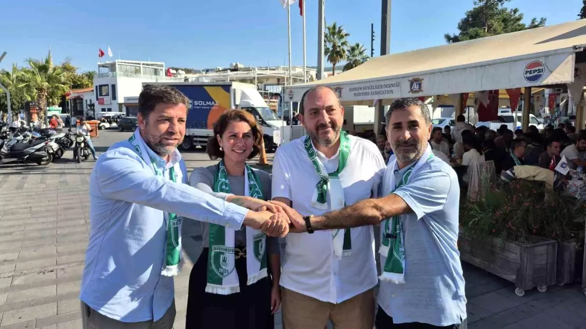 bodrum fk ve denizciler derneginden anlamli is birligi brlPAXsd.jpg