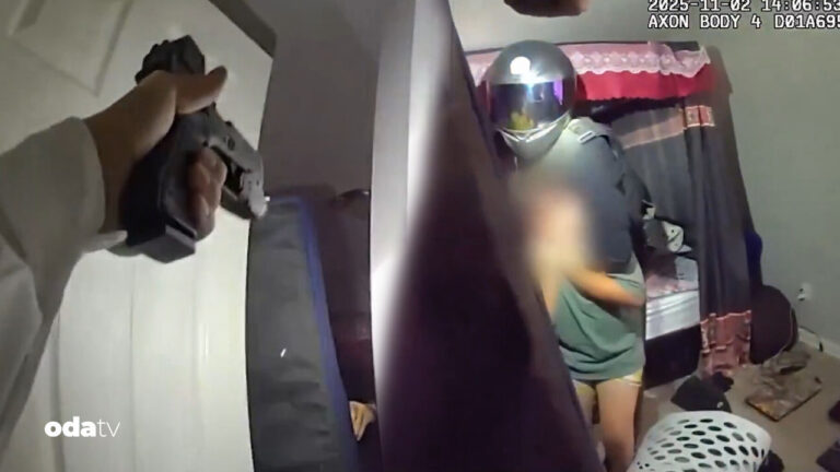 cocuk rehine krizi headshotla etkisiz hale getirildi PzUHwlXl.jpg