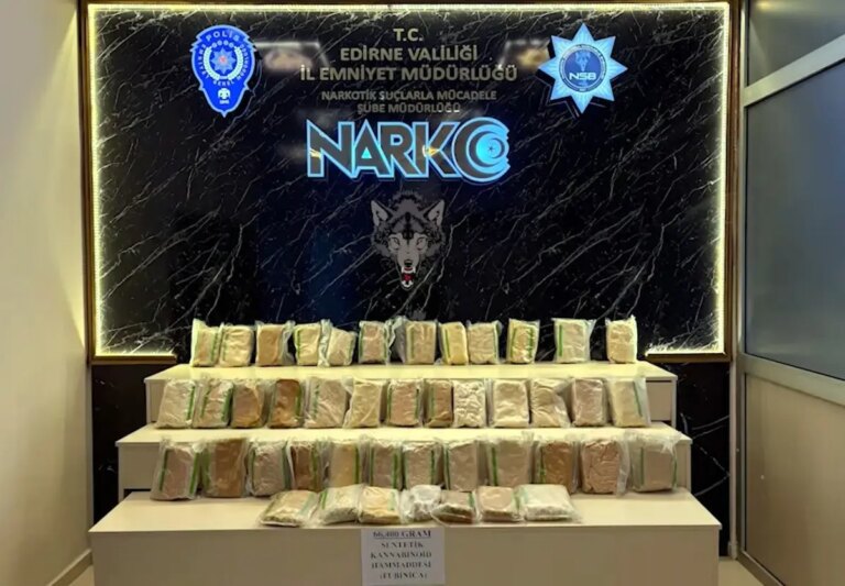 edirnede-kapikule-sinir-kapisinda-66-kilo-uyusturucu-ele-gecirildi-brBiDbsj.jpg