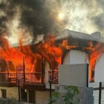 evi atese verdi 2 jandarmayi bicakladi silahla ates acti vurularak durduruldu YVtapysU.jpg