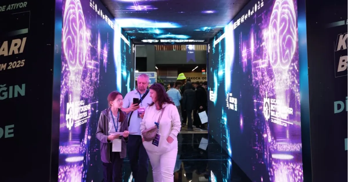 kocaeli-bilisim-fuari-kapilarini-acti-z3whbV7c.webp