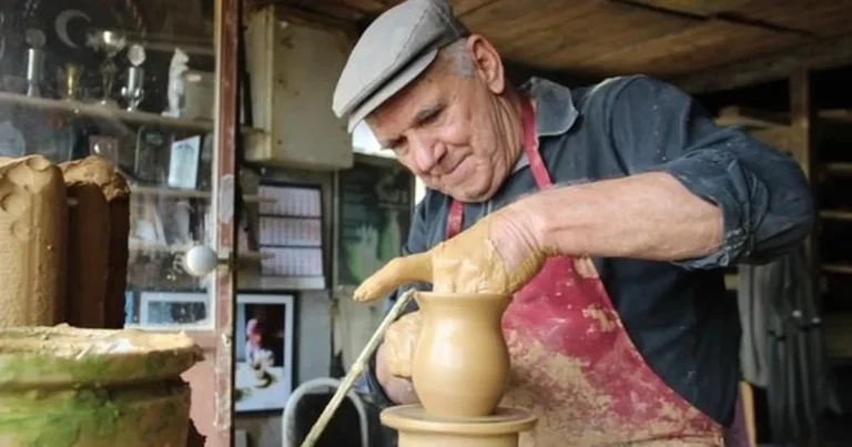 pazaryerinin usta comlekcisi salim yasar vefat etti ffsWnnmu.webp