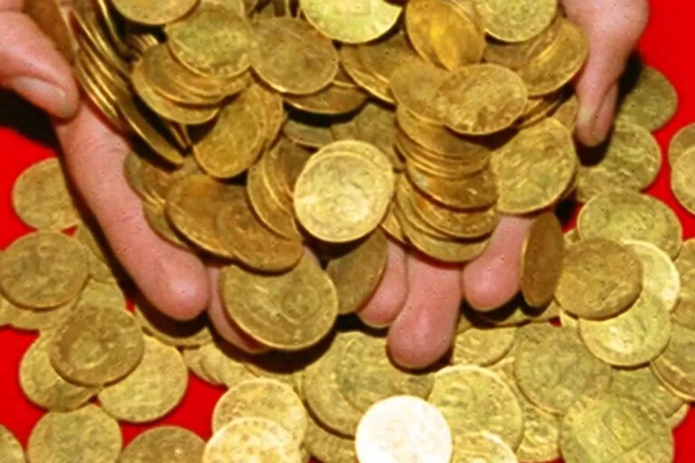 yuzme havuzu kazarken hayati degisti bir kurek darbesiyle servet buldu ZshwLUFq.jpg