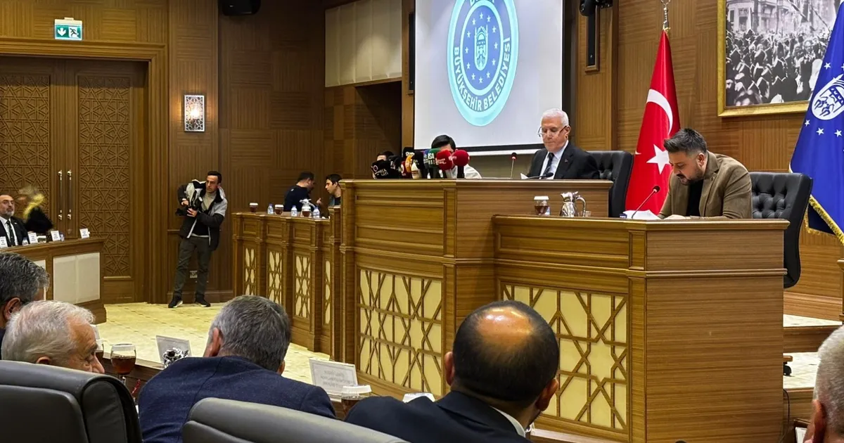 bursa-buyuksehir-meclisi-toplandi-bursanin-yesil-donusumu-basliyor-EawJZ9Qi.webp