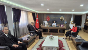 gulagacta-23-nisan-coskusu-kaymakamlik-makami-cocuklara-emanet-rEp3and3