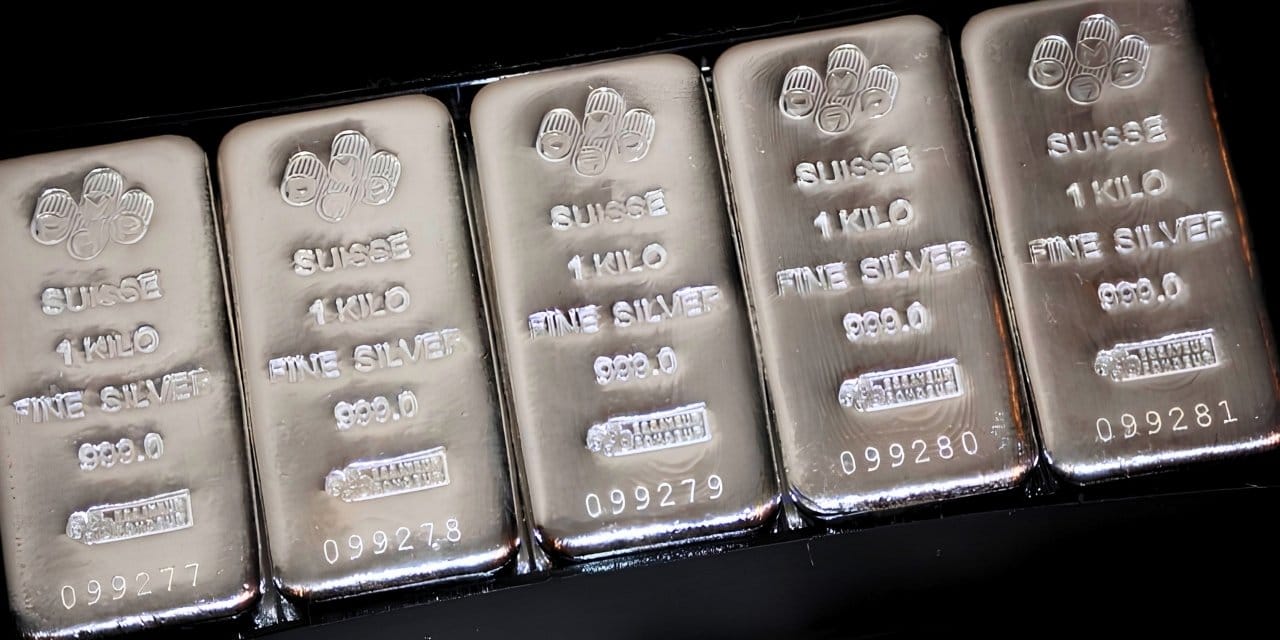 Gümüş Fiyatları Düşüşte: Sınırları Aşamadı